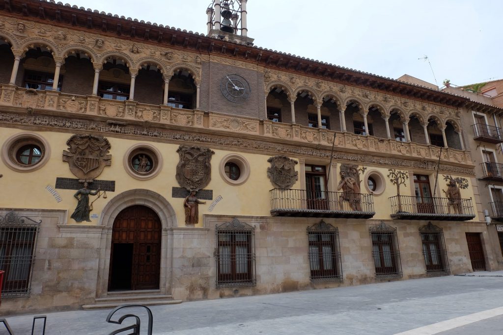 FACHADA DEL AYUNTAMIENTO DE TARAZONA YA RESTAURADA. 16 JUNIO DE 2022